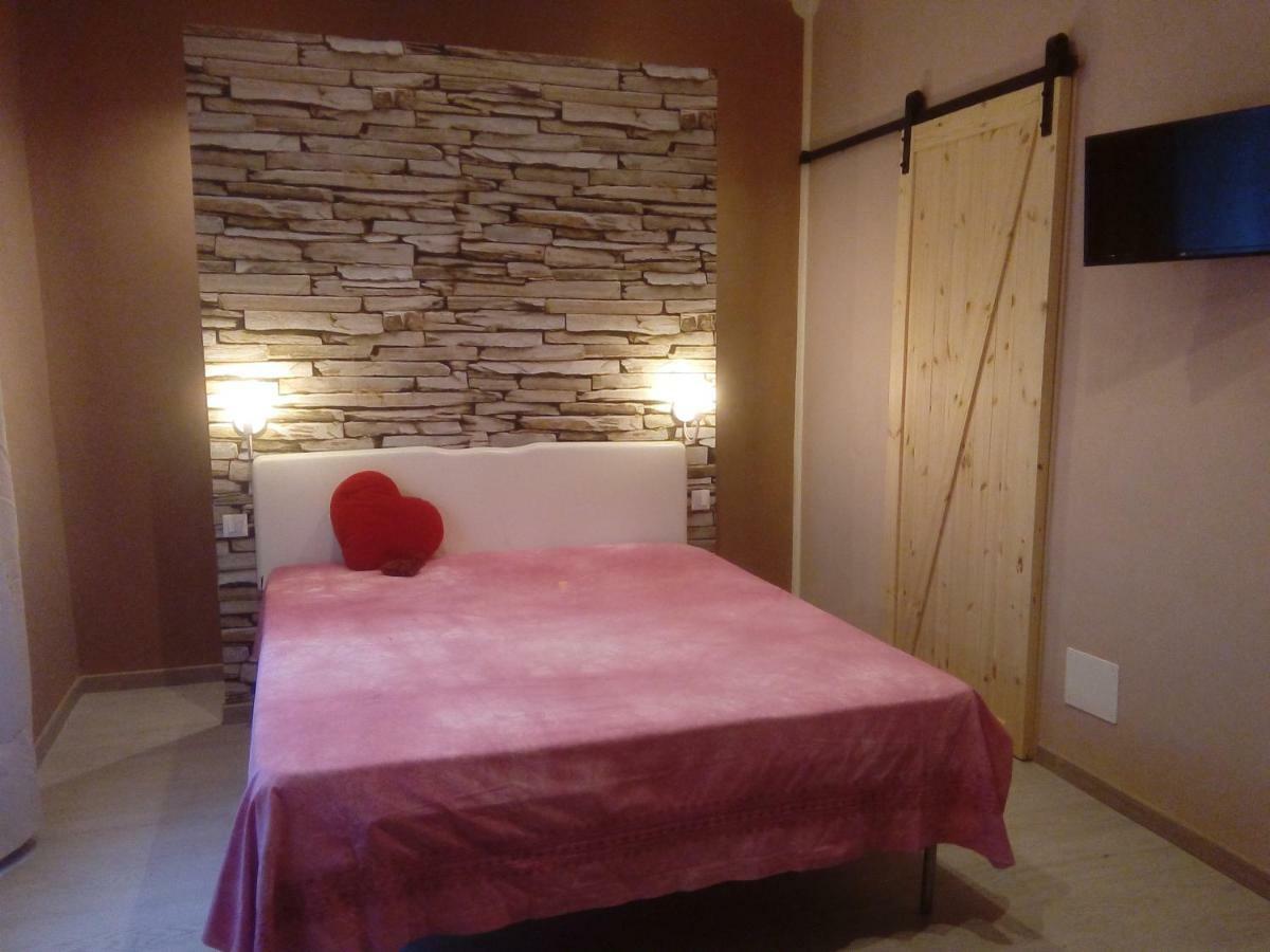 Terre Di Creta...Per Sognare Hotel Pomaia Bagian luar foto
